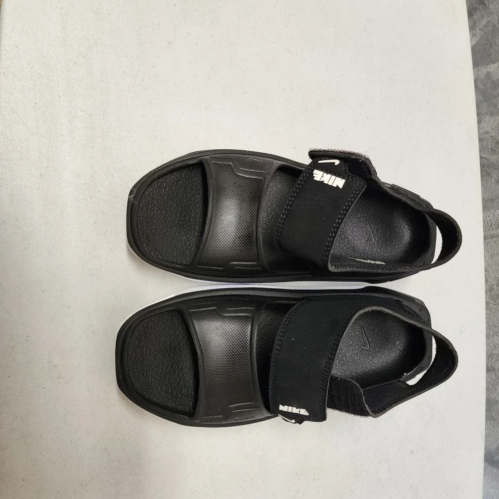 Nike Sandals Boys Size 5 Youth Kids Playscape Sport Shoes Black Adjustable Strap - Picture 11 of 11